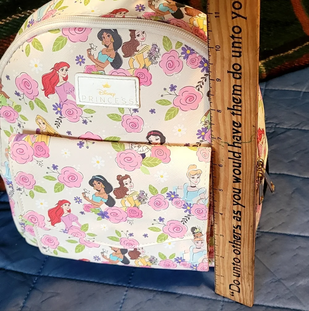 Disney Princess Mini Floral Backpack NWOT - Picture 7 of 10